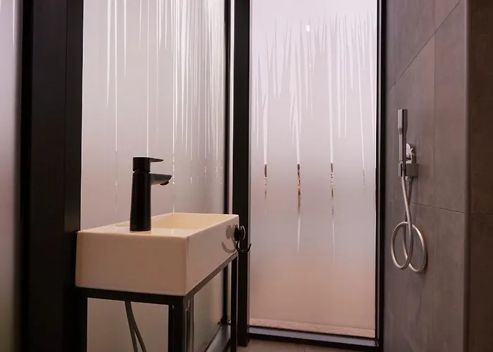 营地 Hannah Mirror Tiny House 登博斯