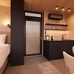 Hannah Mirror Tiny House *